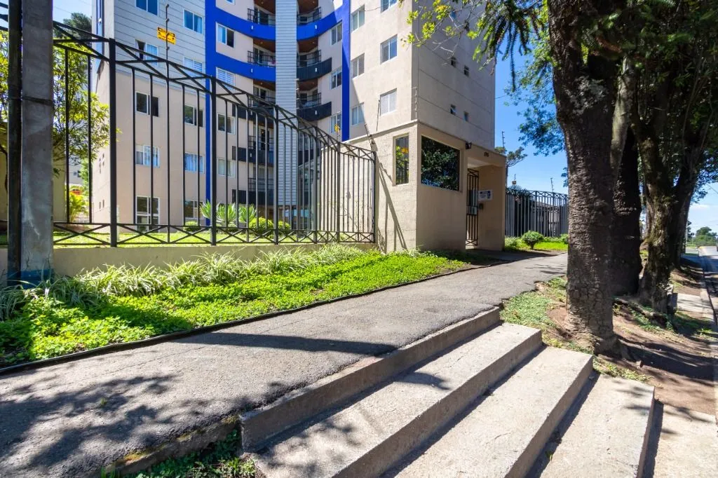 Balcony with a grill in a 2-bedroom apartment, 59 m² — photo 26