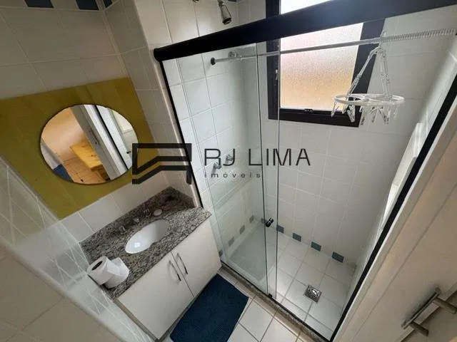 Floor-to-ceiling windows in a 2-bedroom apartment, 80 m² — photo 20