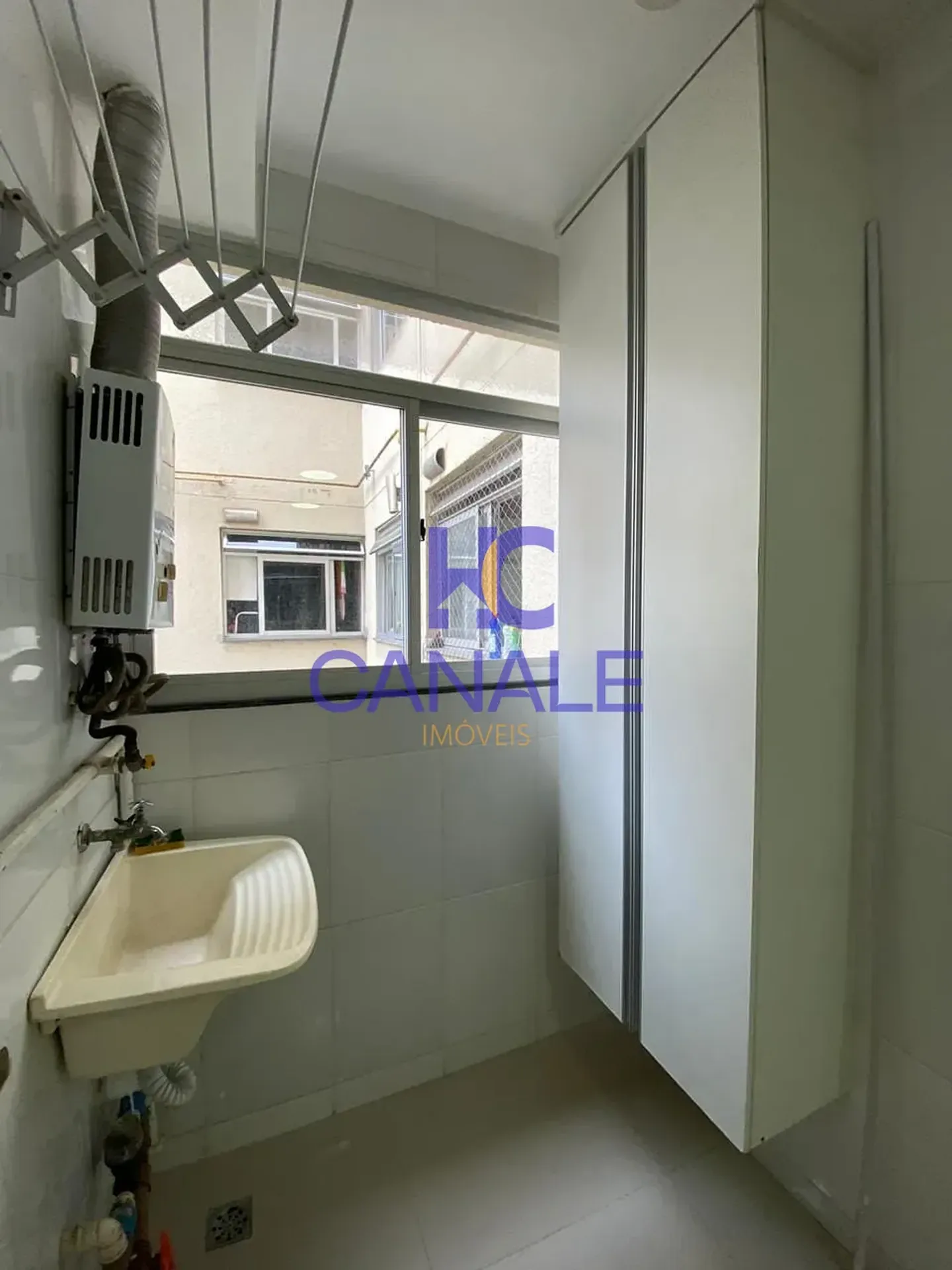 Washing machine in a 2-bedroom apartment, 46 m² — photo 16