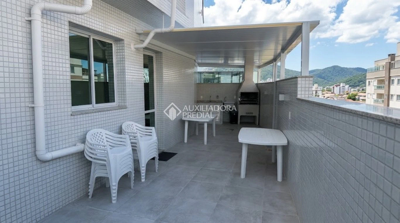 Apartamento amueblado de 1 dormitorio con balcón — photo 15