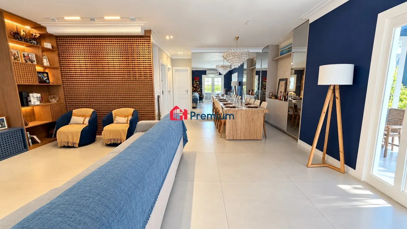 Washing machine in a 5-bedroom house, 350 m² — photo 19