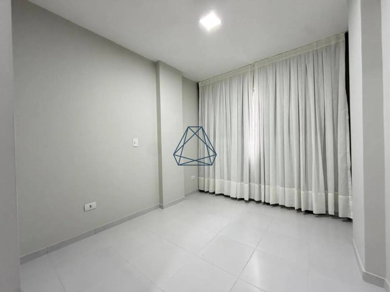 One-bedroom, 34 m² apartment in Curitiba — photo 3