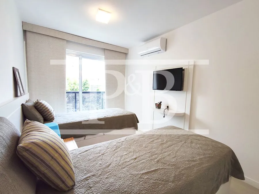 Furnished apartment with 2 bedrooms and 2 bathrooms — photo 18