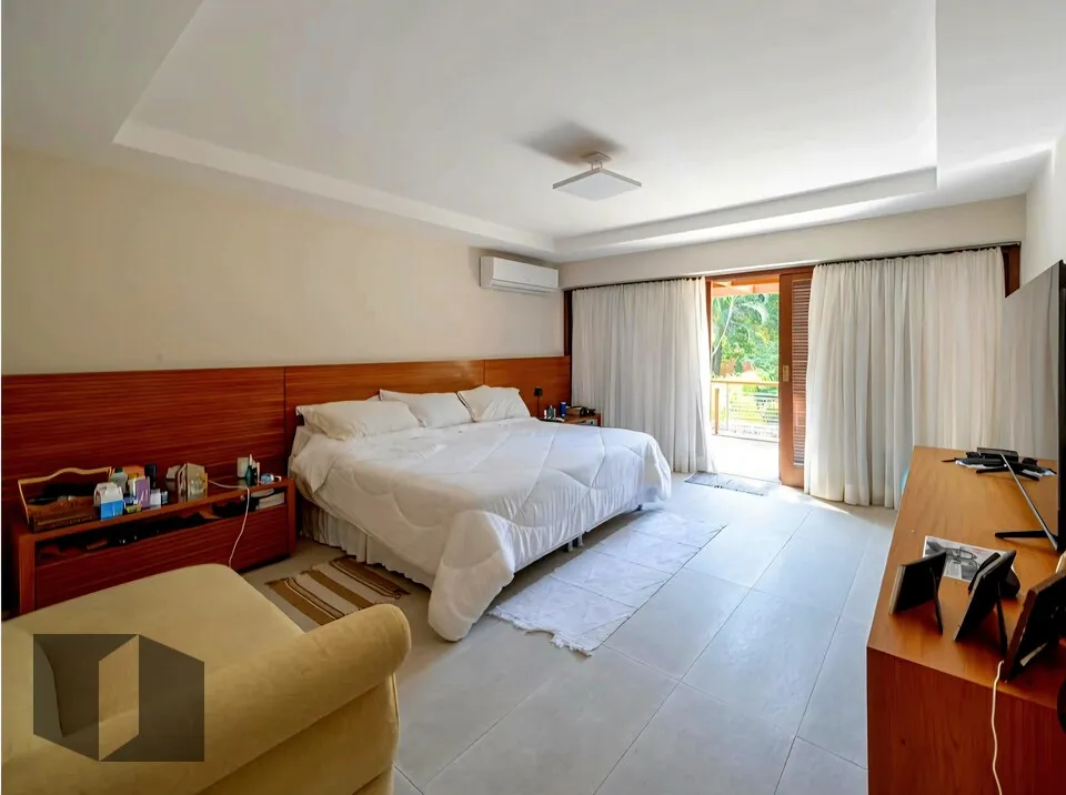 Casa com 4 quartos, 5 banheiros e 5 vagas — photo 26