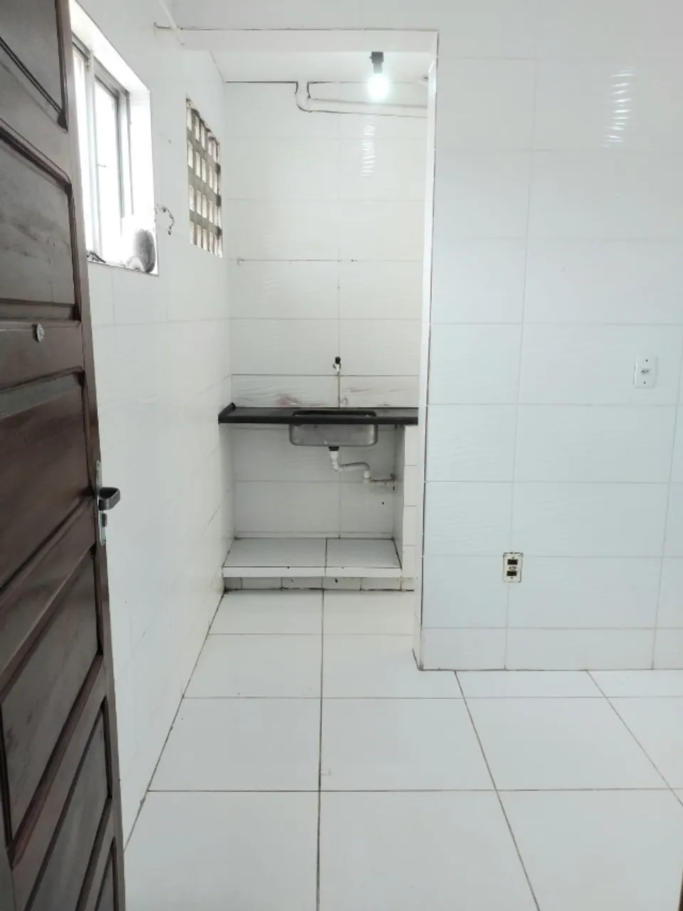 Unfurnished apartment with gas stove and 2 bathrooms — photo 9