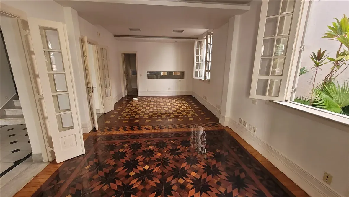 Rental house with 5 bedrooms and mountain views
