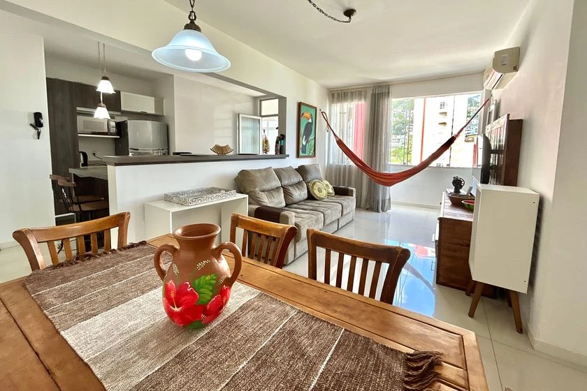 Apartamento com 2 quartos e varanda, cozinha americana — photo 5