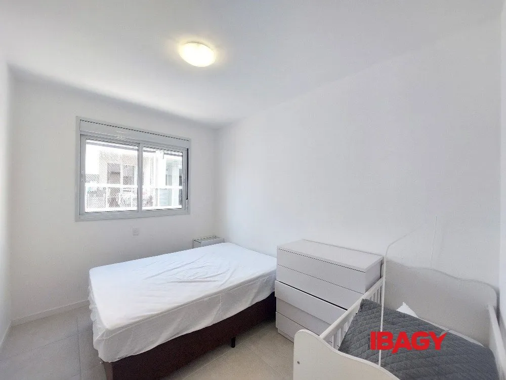 Furnished 110 m² apartment with 3 bedrooms and suite — photo 19
