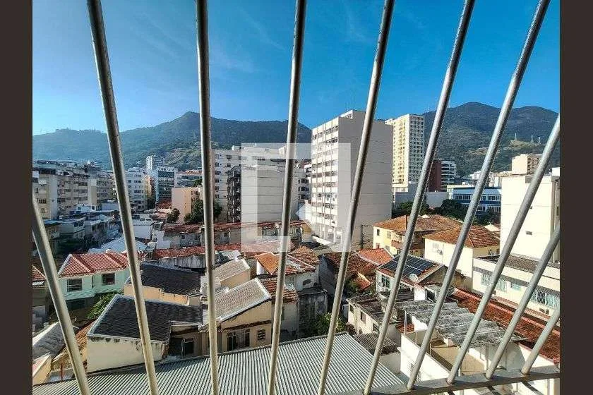 4-bedroom apartment with 3 bathrooms and 128 m² view — photo 22