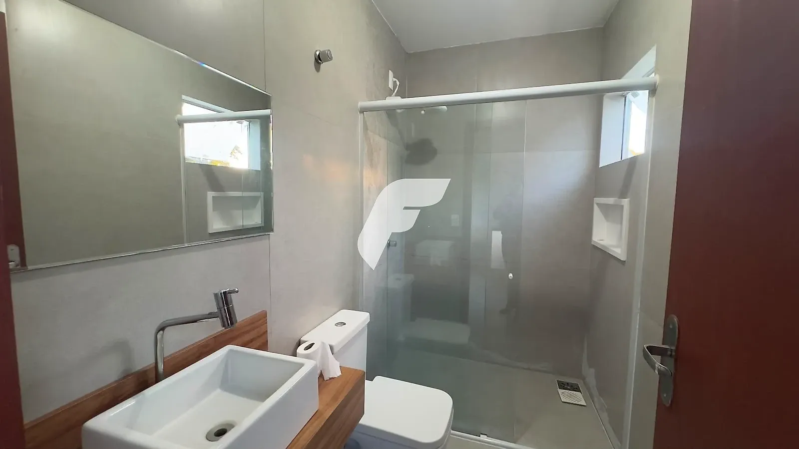 Apartamento de 1 dormitorio con cocina abierta y 30 m² — photo 4