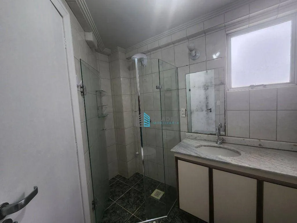 Apartamento mobiliado com varanda fechada e 1 quarto — photo 4