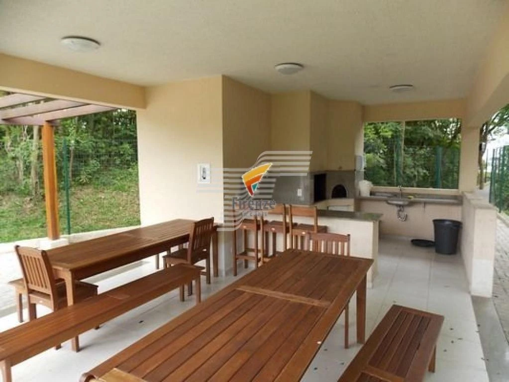 Wood or laminate floors in a 2-bedroom apartment, 57 m² — photo 6