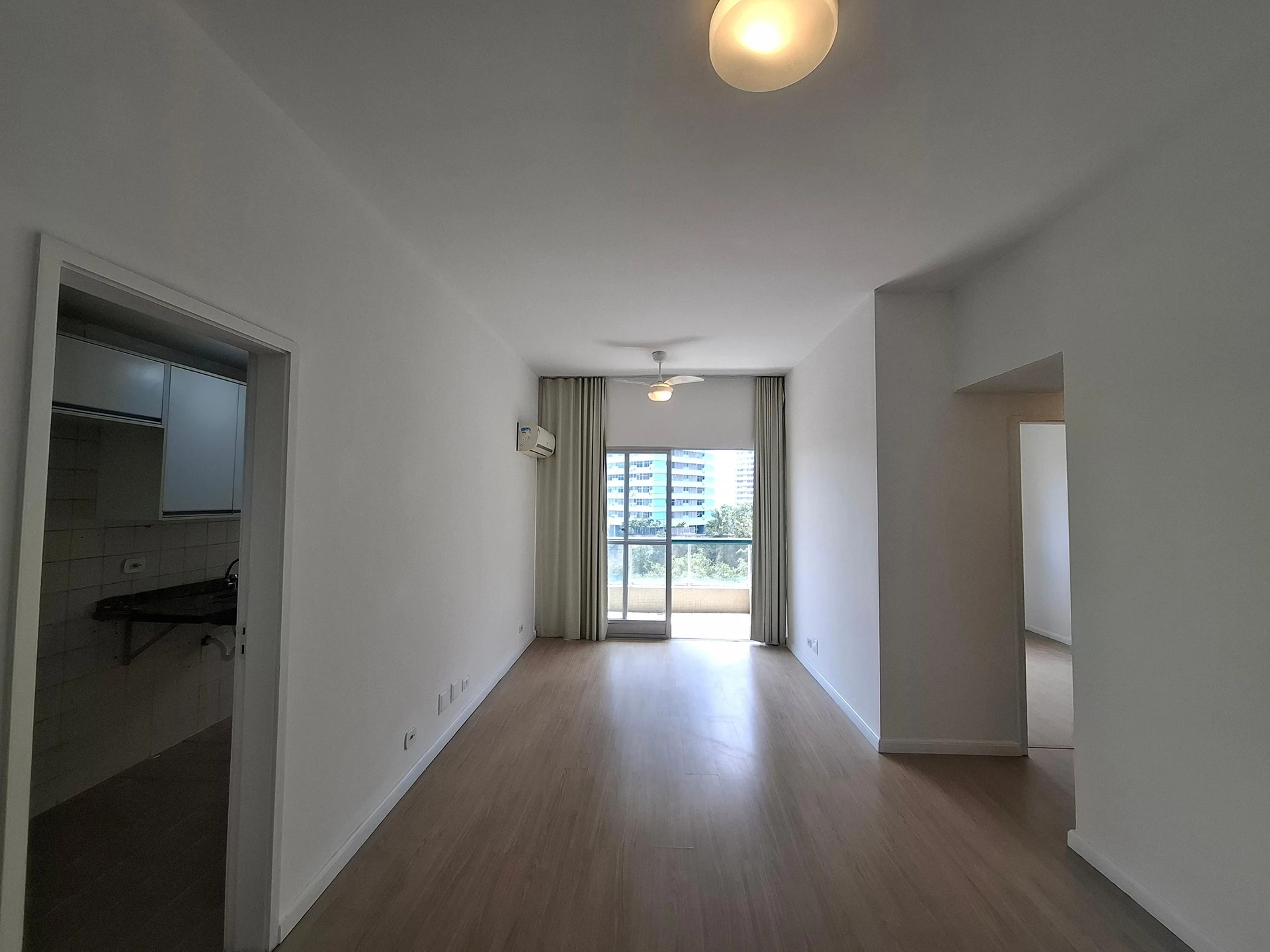 2 quartos e janelas do piso ao teto: apartamento de 75 m² — photo 10