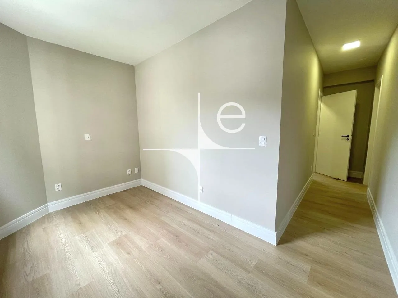 2-bedroom apartment with a home office — photo 16