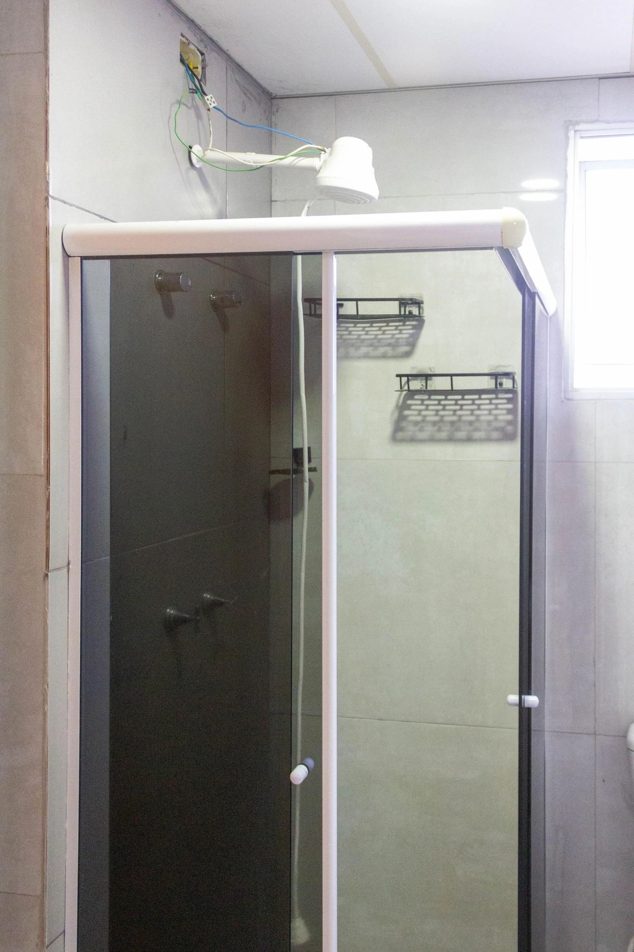 2-bedroom apartment in a building with a pool — photo 23