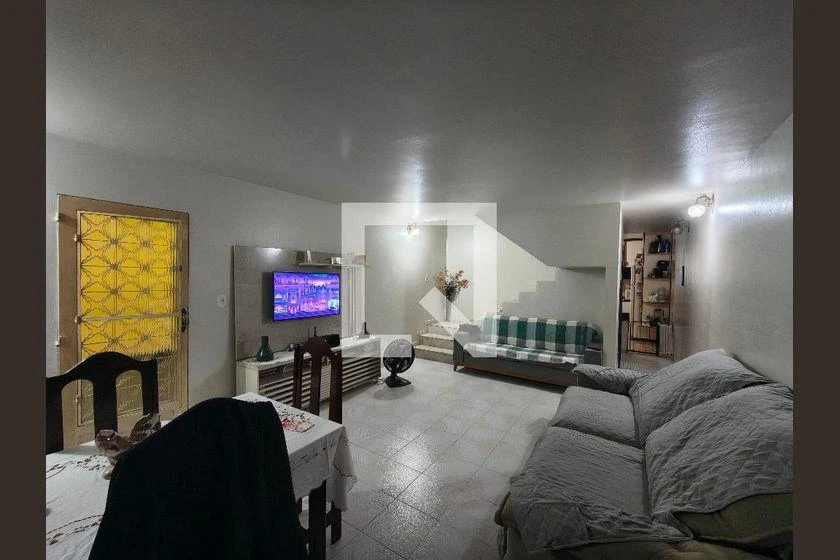 Casa mobiliada de 240 m² com 5 quartos e 5 banheiros