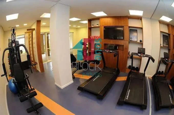 Furnished 2-bedroom apartment with 1 suite and balcony — photo 21
