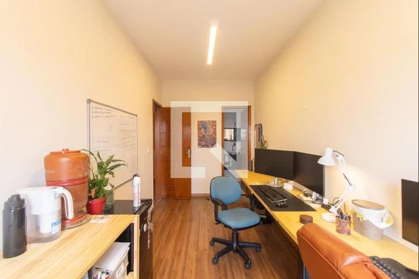 Furnished 2-bedroom house with 1 en-suite and private yard — photo 11