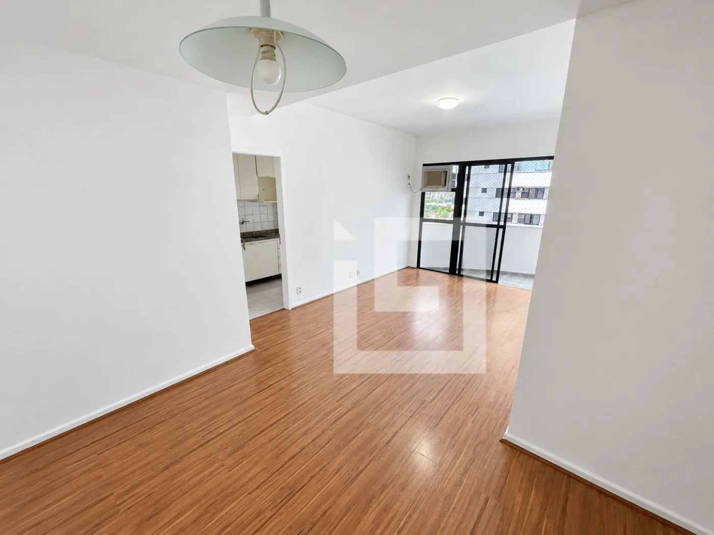 72 m² apartment with a home office and a washing machine — photo 9