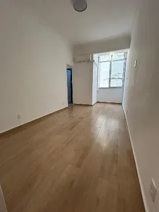 Apartment on the 2nd floor with wood or laminate floors — photo 7