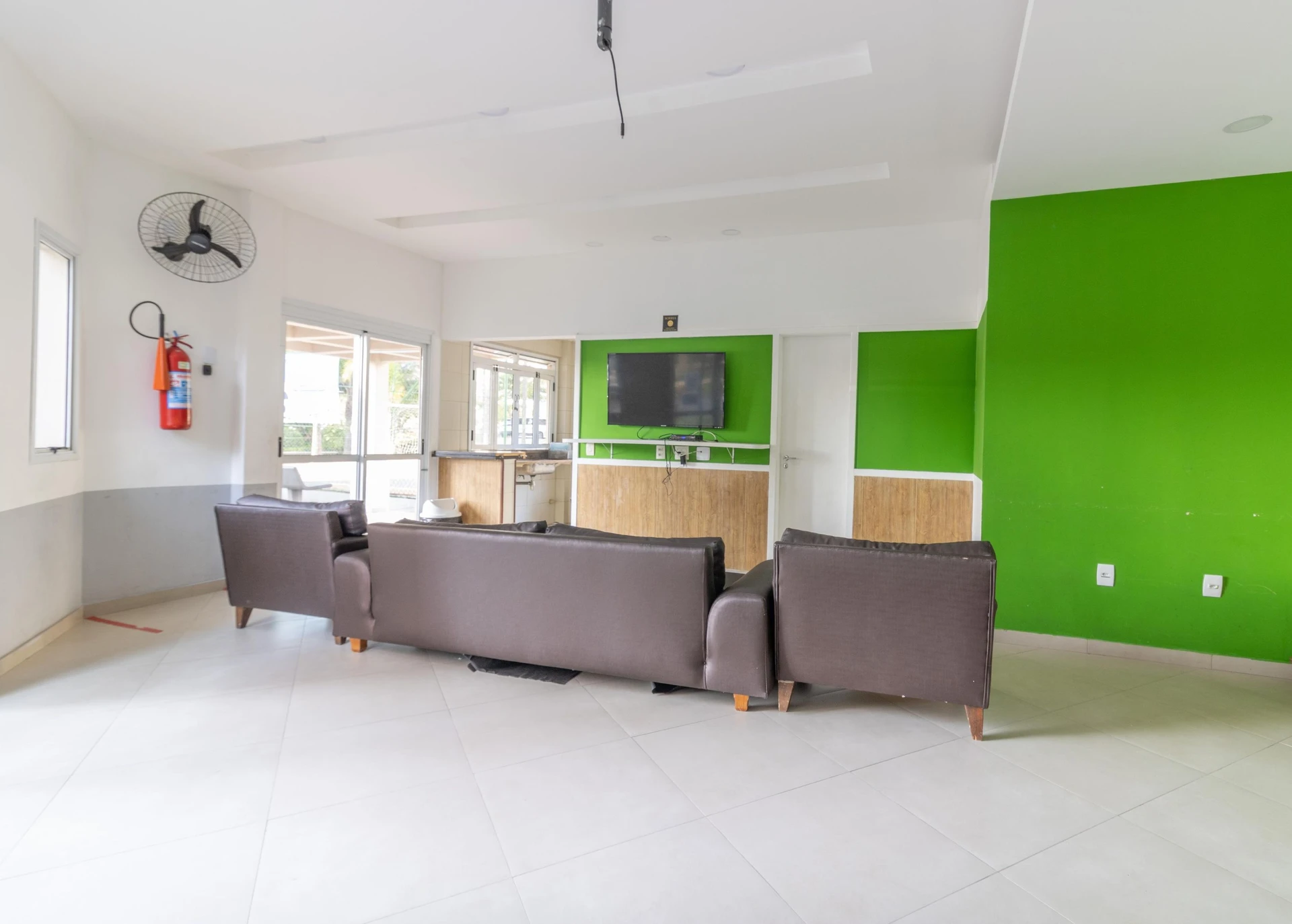 Mountain view in a 2-bedroom apartment, 74 m² — photo 42