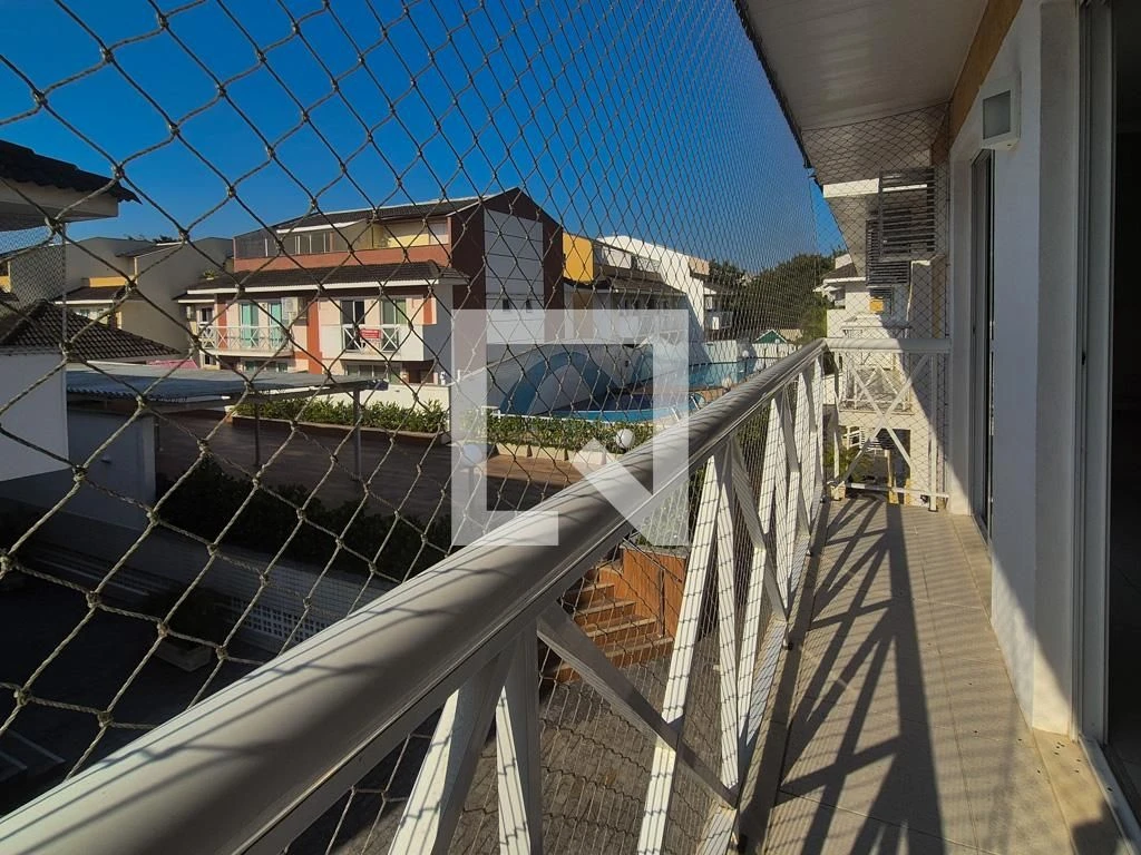 Casa de 4 dormitorios con balcón y 3 plazas de parking — photo 25