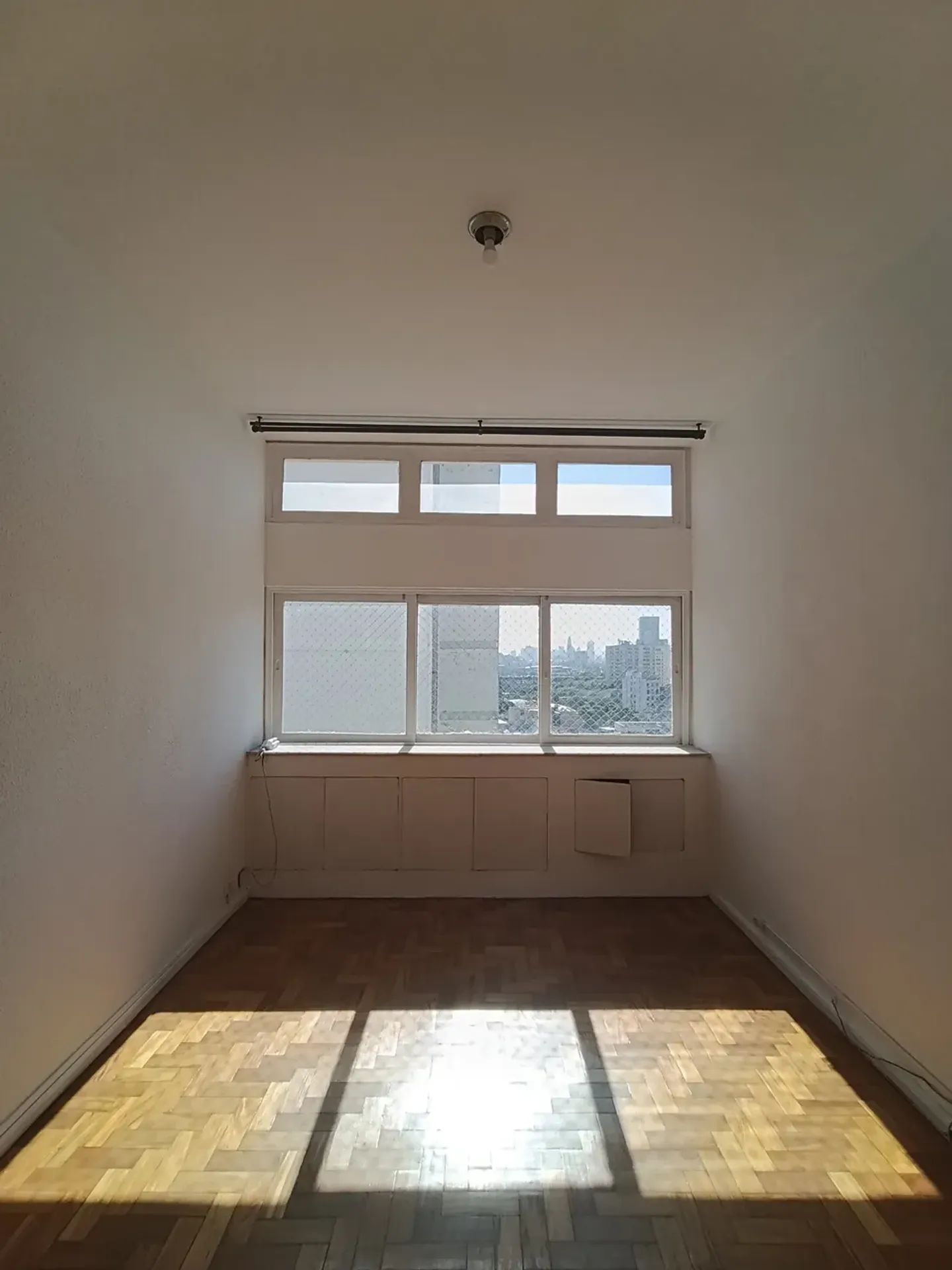 11th-floor apartment with 2 bedrooms and 2 bathrooms — photo 10