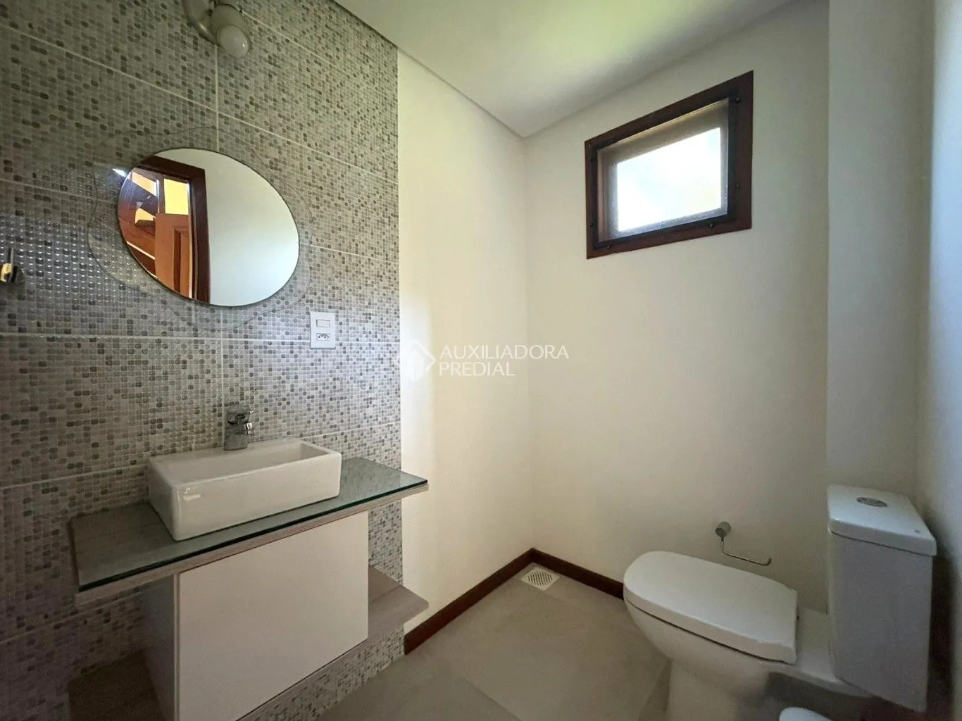 Closed-condominium house with 4 bedrooms and 3 bathrooms — photo 13