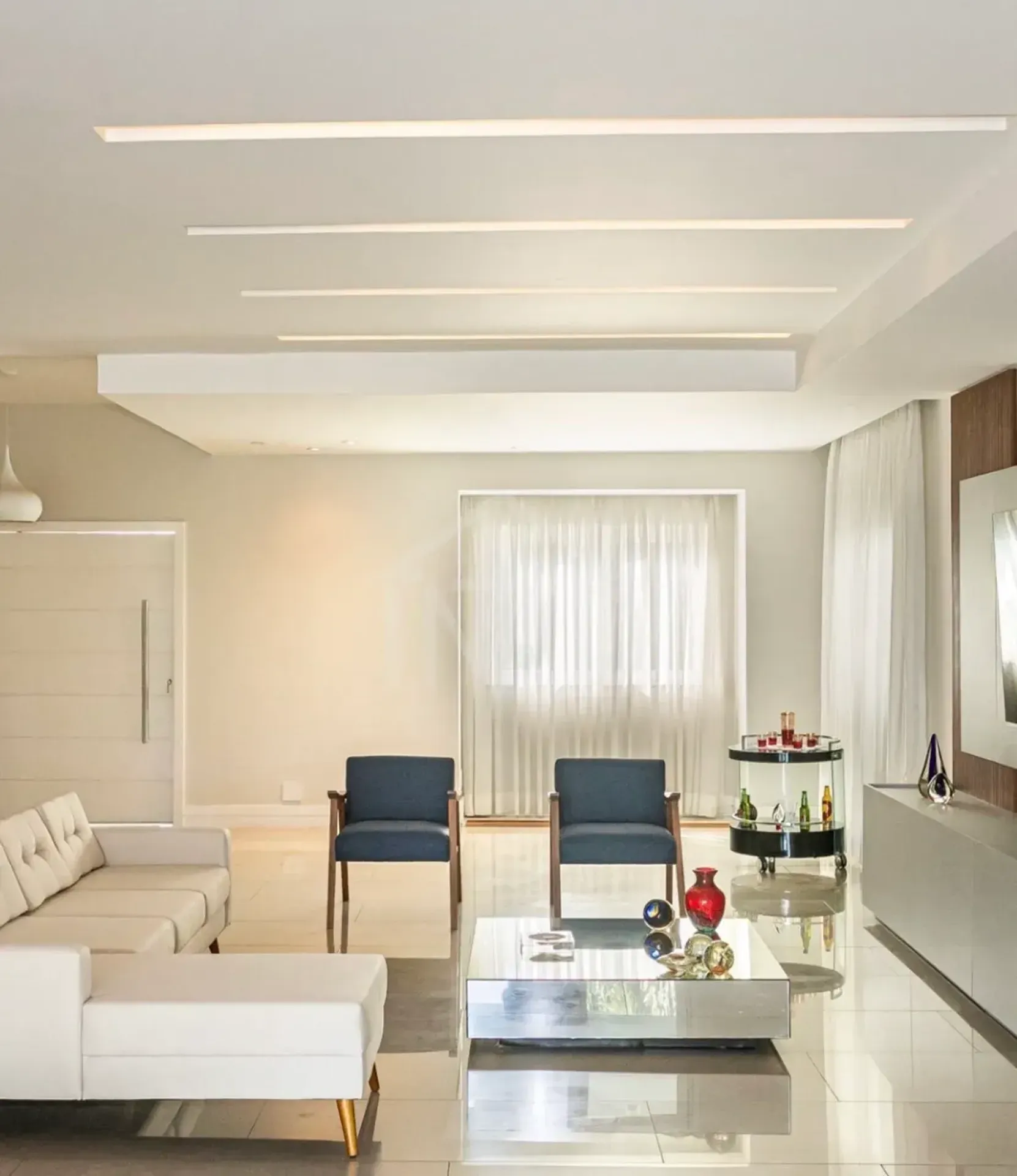 House with 4 suites, open-plan kitchen, 650 m² — photo 41