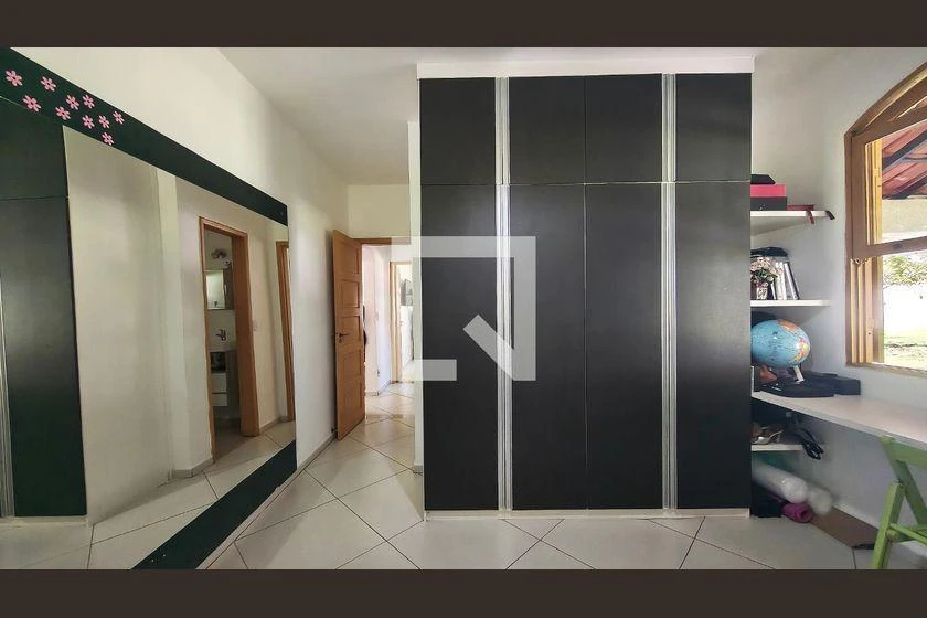 Casa com 4 quartos e 341 m², 3 suítes — photo 32
