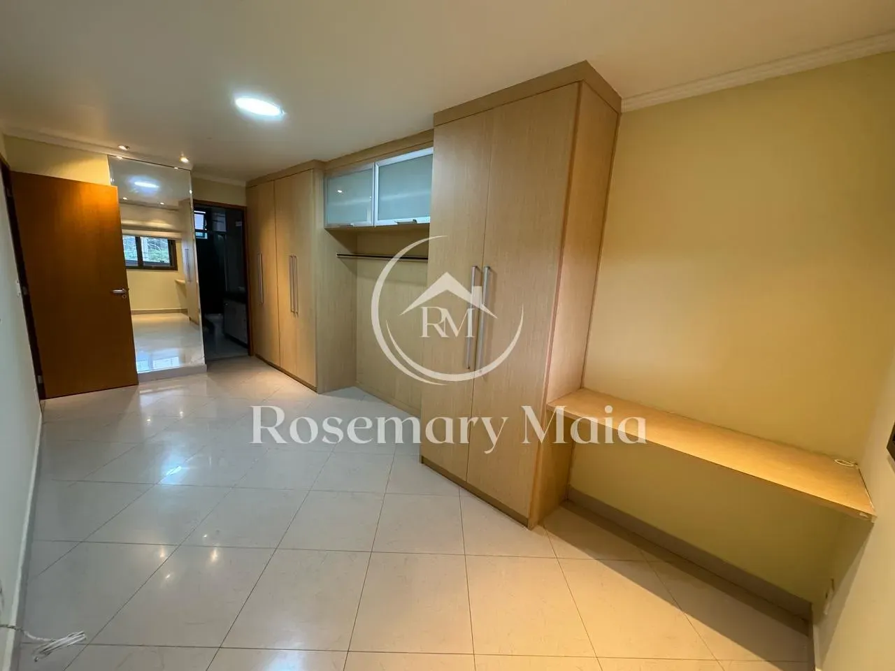Home office in a 3-bedroom apartment, 135 m² — photo 16