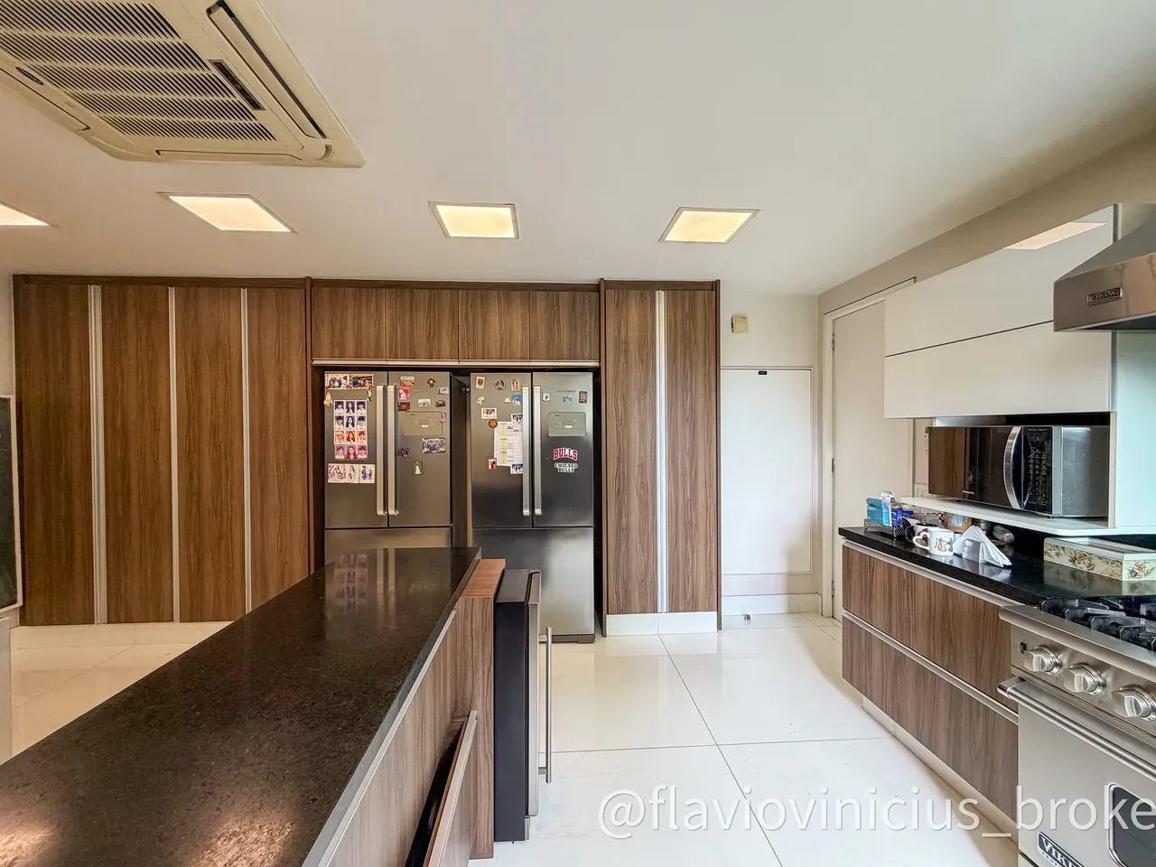 Apartamento mobiliado de 400 m² com 4 suítes e jardim — photo 46