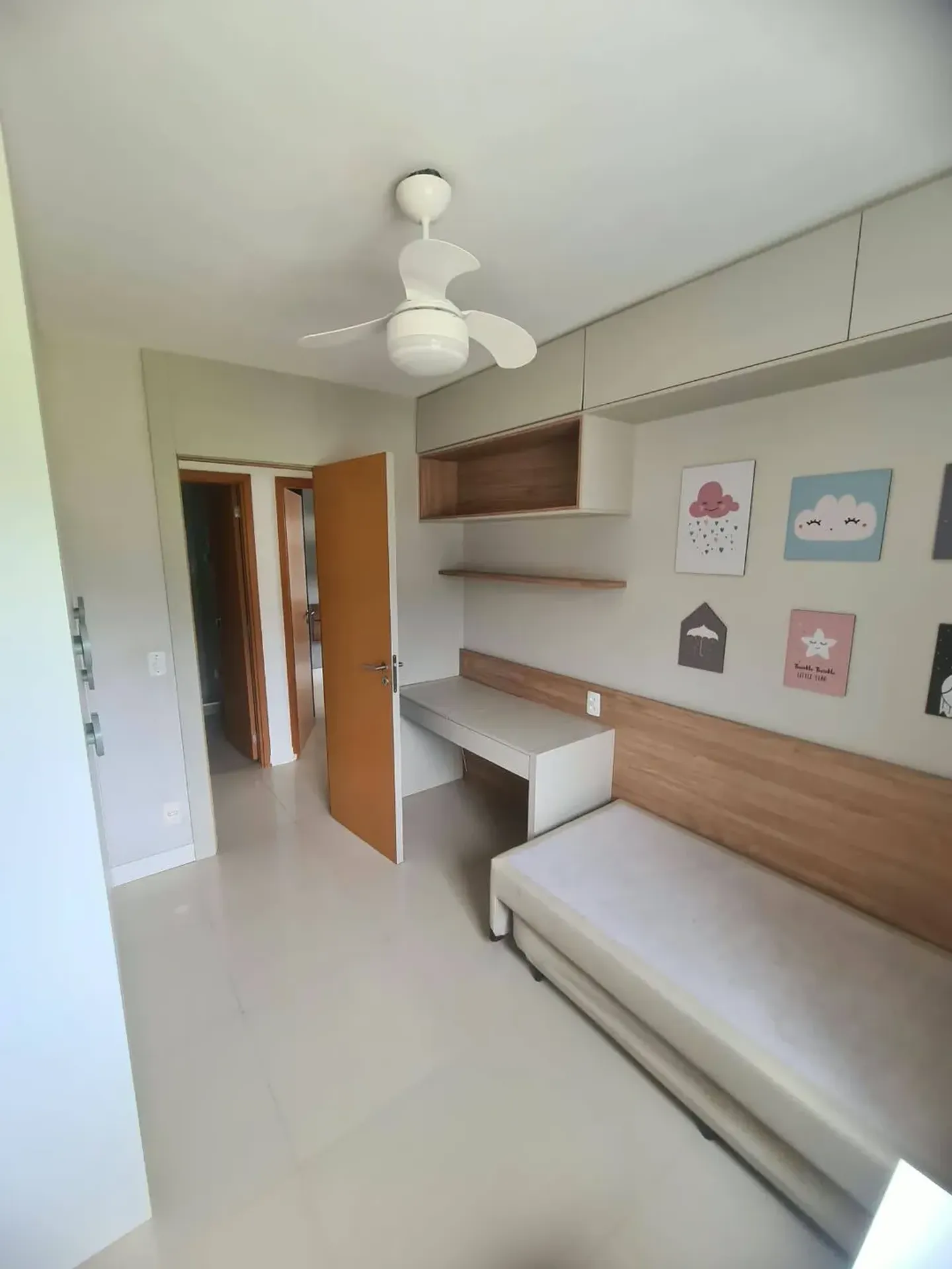 Walk-in closet in a 3-bedroom apartment, 81 m² — photo 14
