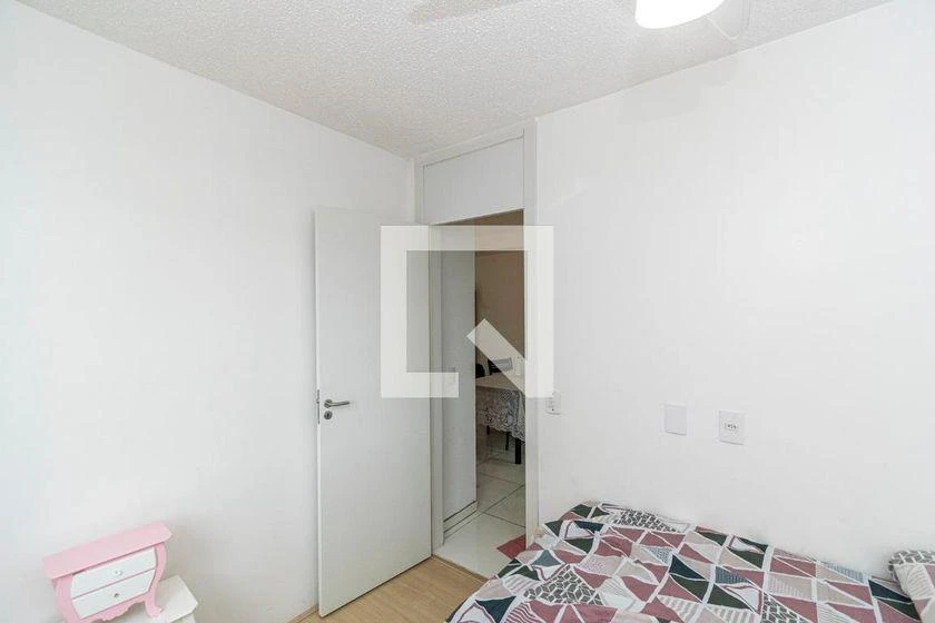 2-bedroom apartment in a building with a gym — photo 14