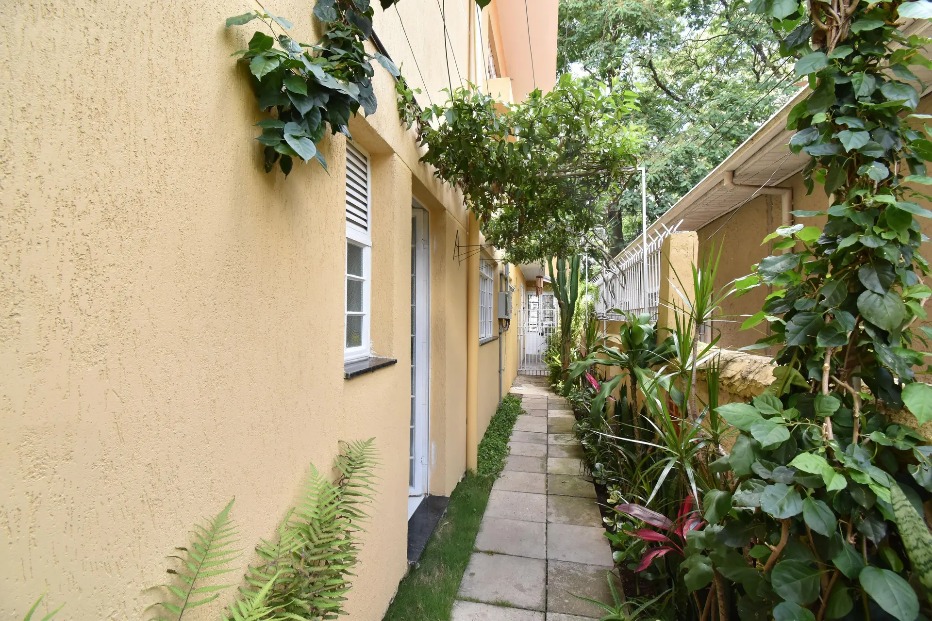 Furnished 2-bedroom apartment, 60 m² — photo 26