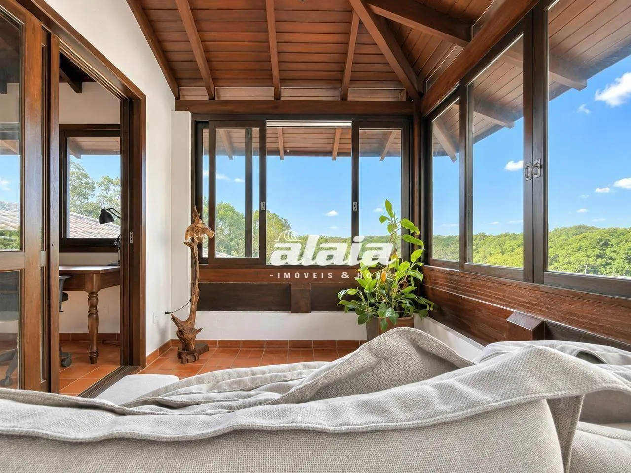 Casa em condomínio com 3 dormitórios e 680 m² — photo 17