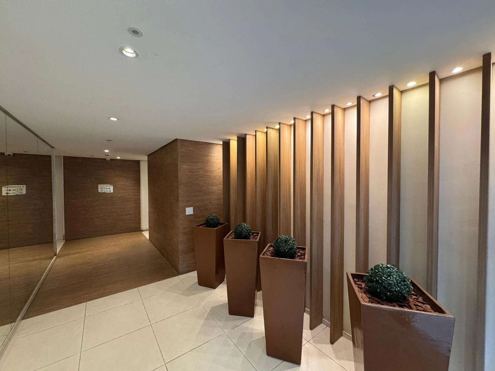 2 quartos e varanda envidraçada: apartamento de 65 m² — photo 2