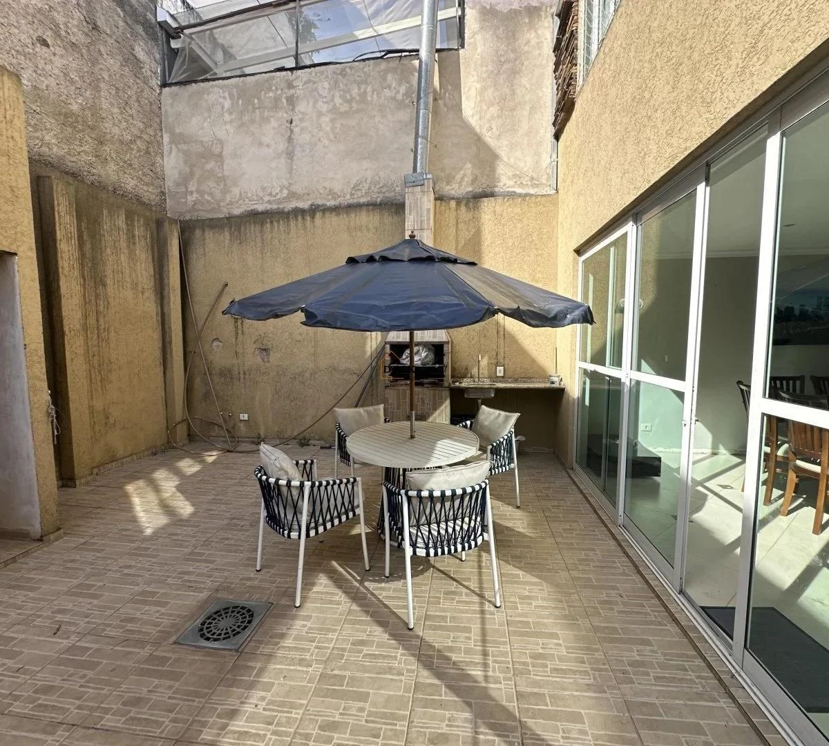 Меблированный дом с 3 спальнями и 3 ванными, 160 м² — photo 33