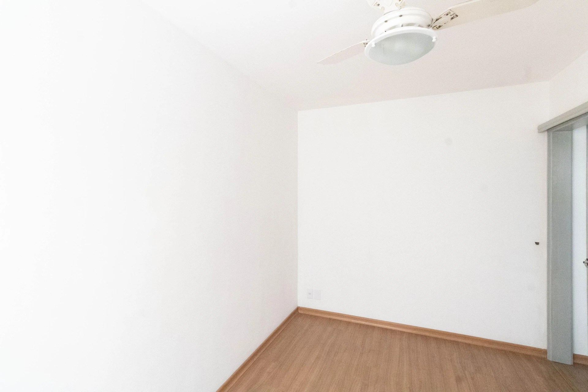 Apartamento com piso de madeira ou laminado, Campo Grande — photo 35