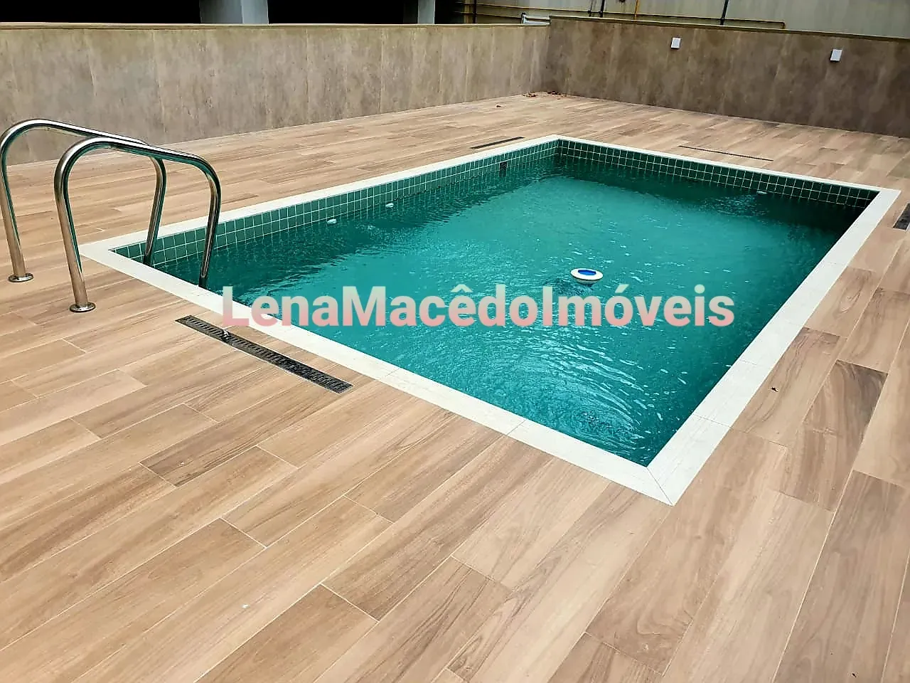 4-bedroom apartment with balcony and 1 parking space — photo 14