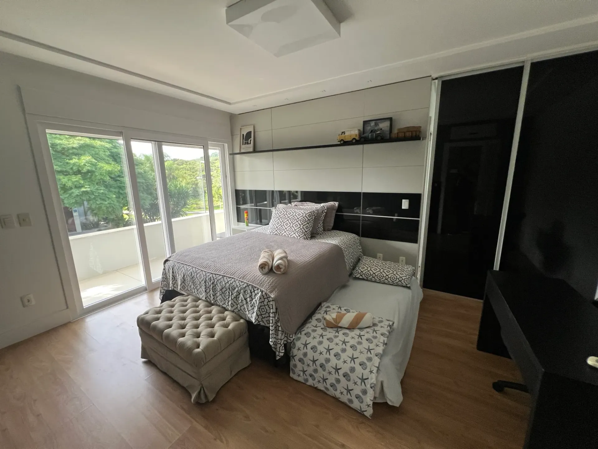 Casa com 6 suítes e 7 banheiros em 1000 m² — photo 8