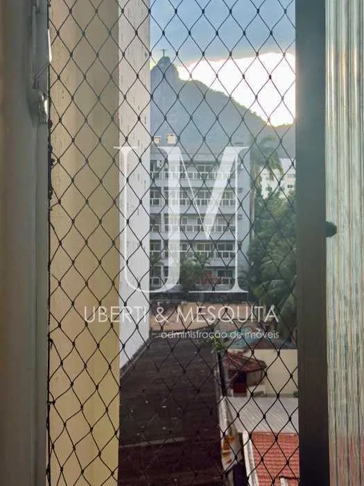 Mountain view in a one-bedroom apartment, 50 m² — photo 16