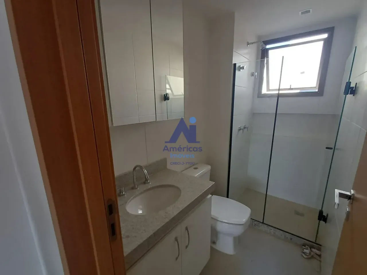 Rental apartment with 3 bedrooms and a balcony — photo 15