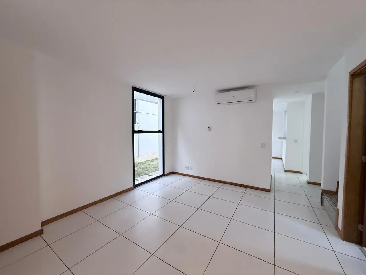 Casa com janelas do piso ao teto, Recreio dos Bandeirantes — photo 28