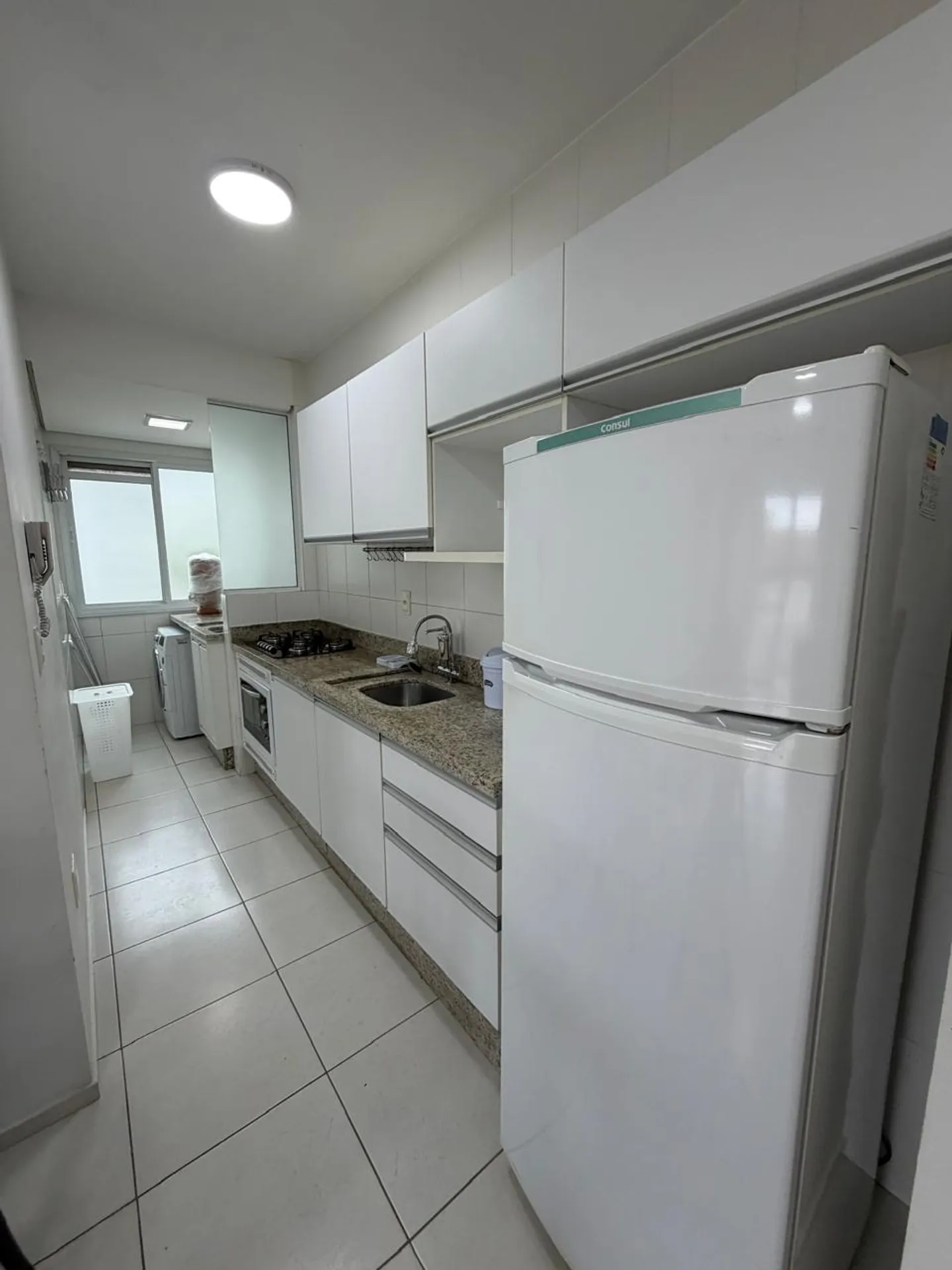 Apartamento amueblado de 2 dormitorios con parrilla en el balcón — photo 8