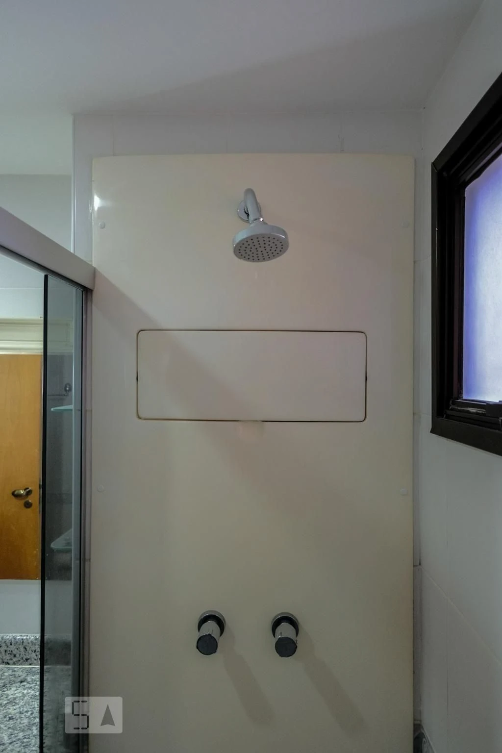 3-bedroom apartment with a mountain view — photo 22