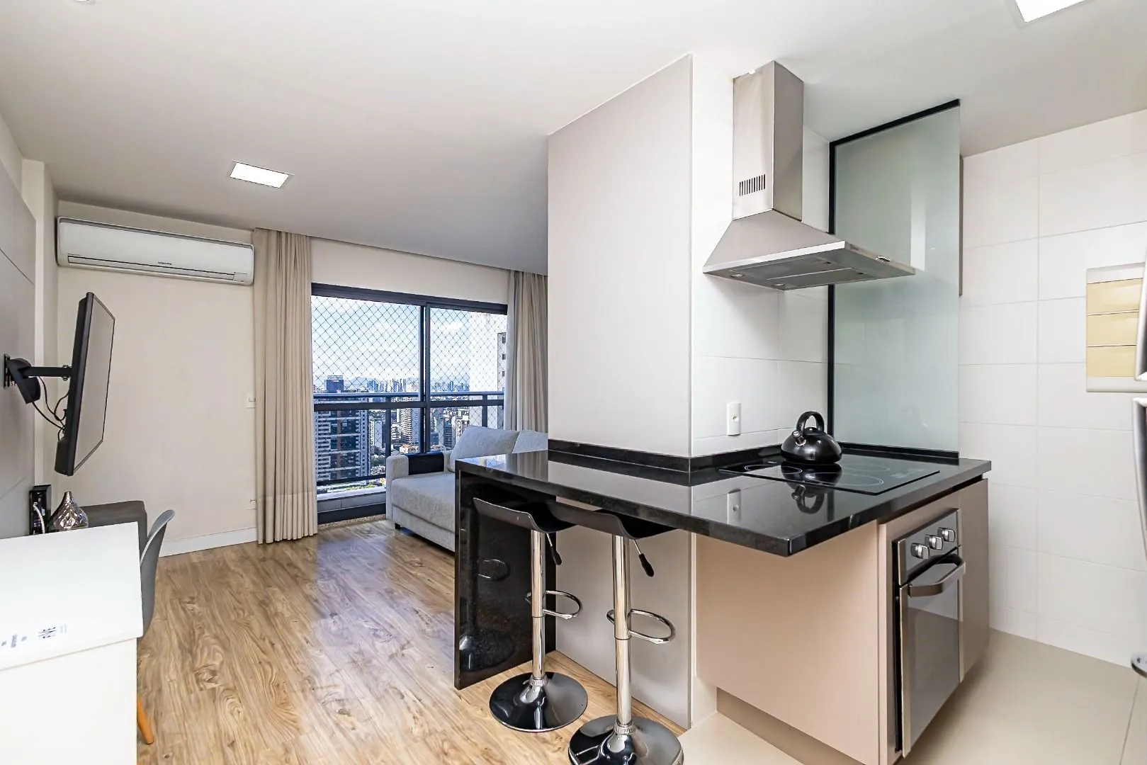 Меблированная квартира 56 м² на 27 этаже — photo 100