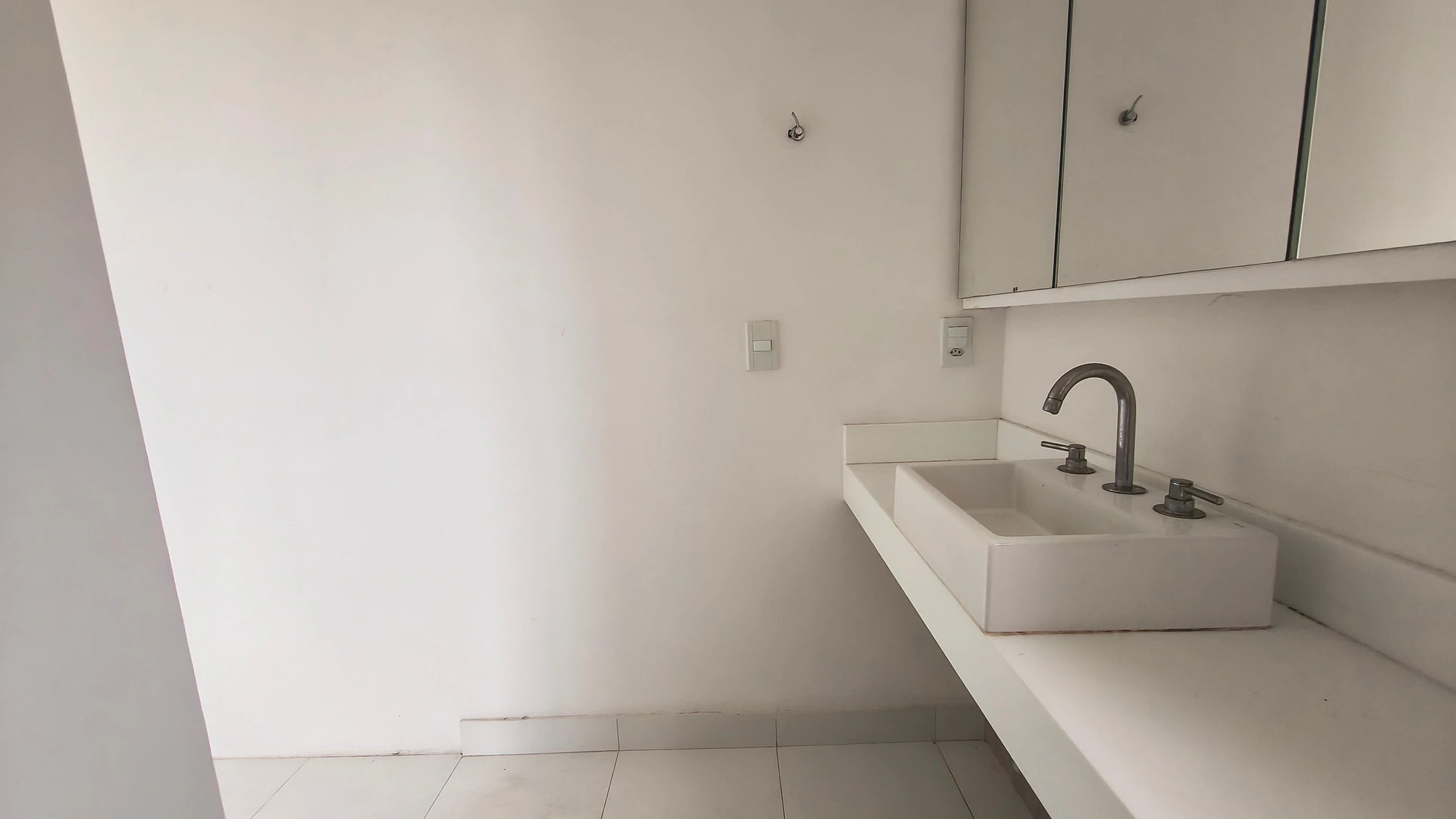 Apartment, 75 m², with a glass-enclosed balcony — photo 30