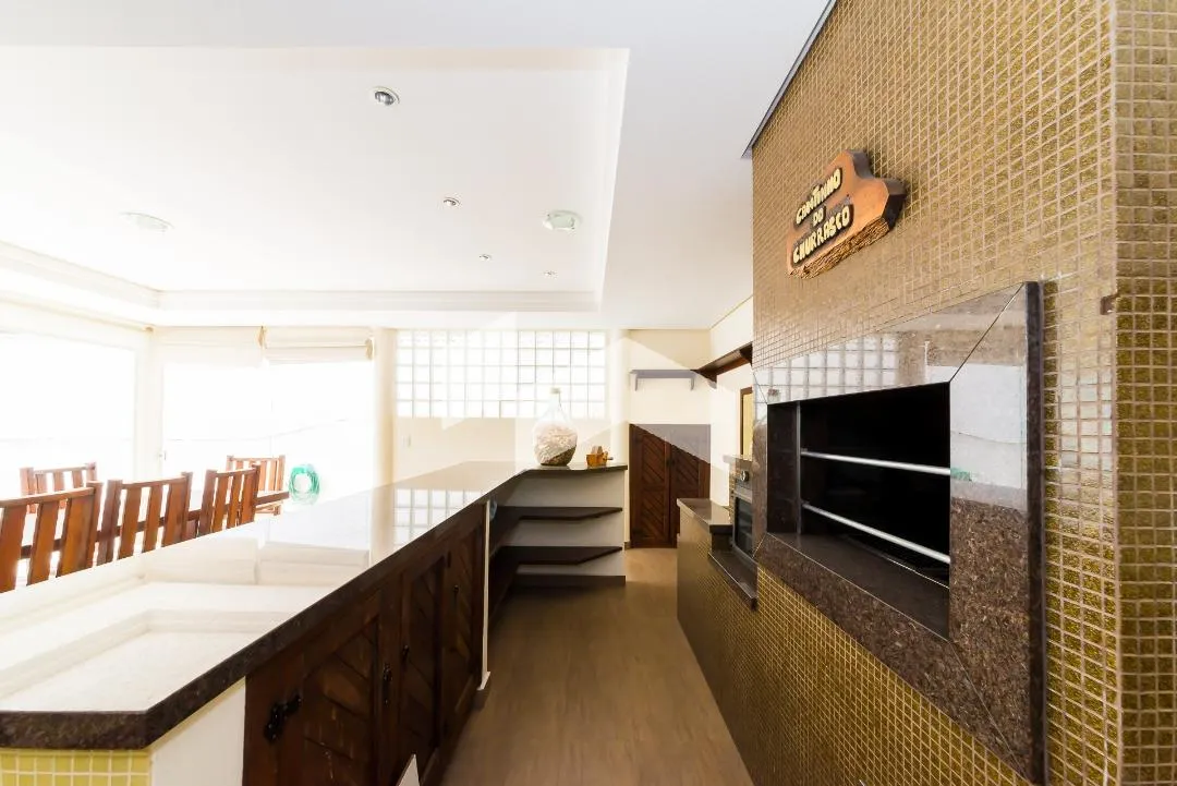 431 m² house with 4 en-suite bedrooms and 6 parking — photo 16