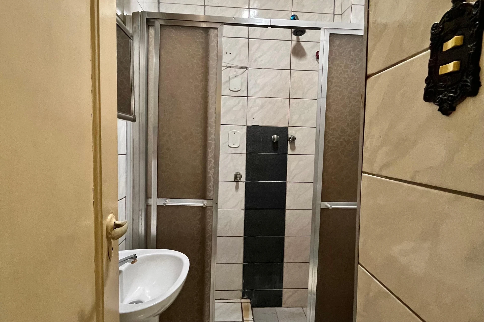 Дерев'яна підлога або ламінат та 1 спальня: квартира 31 м² — photo 20